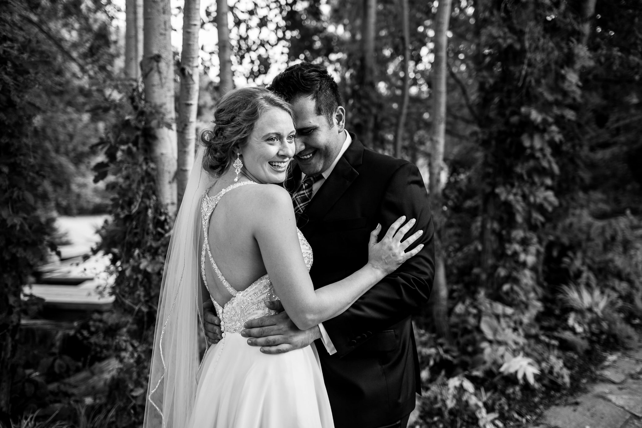 first look outdoor wedding olbrich garden madison wedding photographer wisconsin couple shots black and white